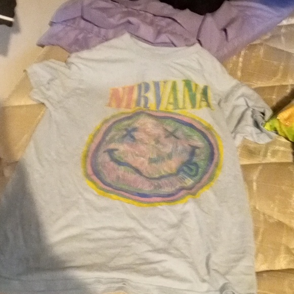 Shirt - Picture 2 of 4